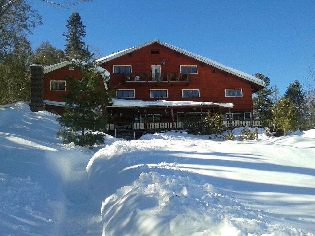 Auberge The Parker'S Lodge Inn Val-David Exteriör bild