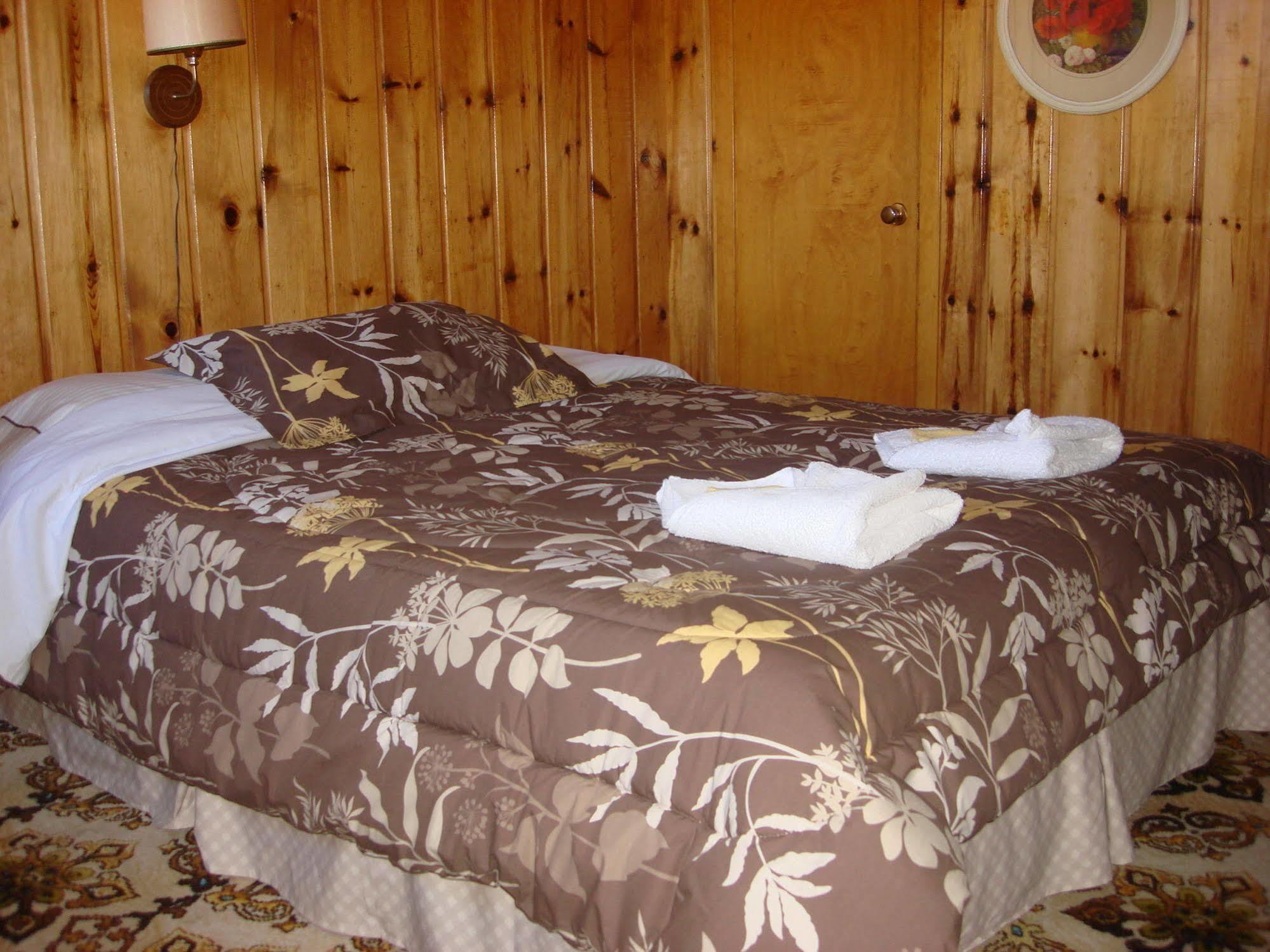 Auberge The Parker'S Lodge Inn Val-David Exteriör bild